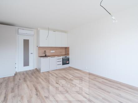 Pronájem bytu, 1+kk, 32 m²