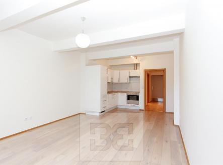 Pronájem bytu, 1+kk, 34 m²