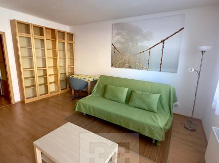 Pronájem bytu, 1+kk, 37 m²