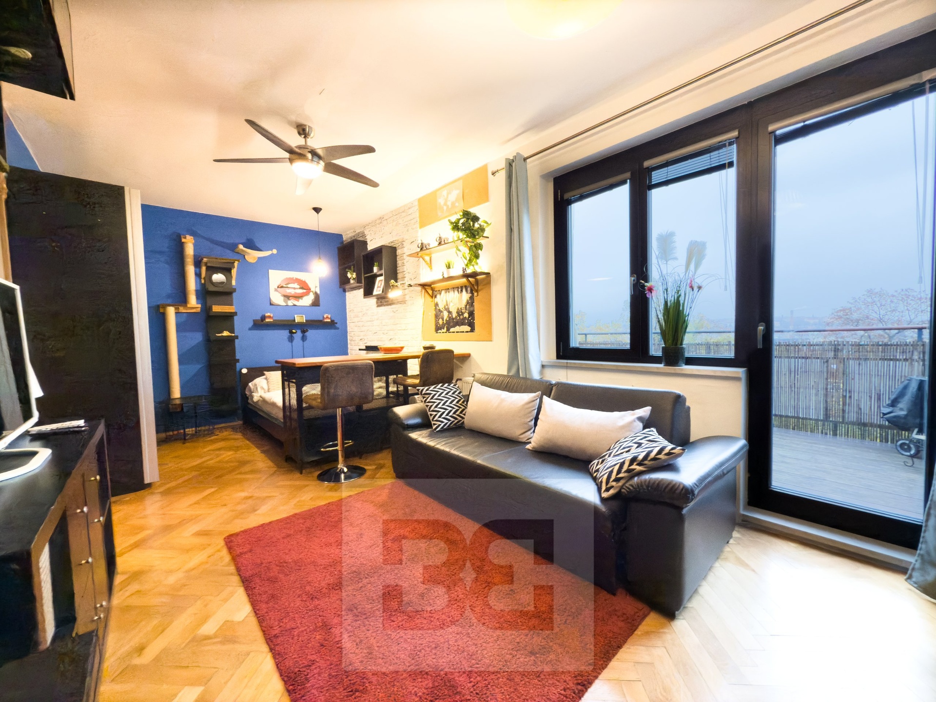 Pronájem byty 1+1, 35 m² - Praha - Smíchov