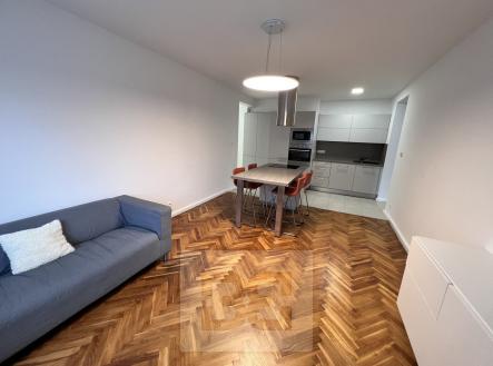 Pronájem bytu, 3+kk, 65 m²