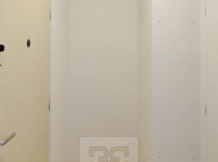 Pronájem bytu, 1+1, 27 m²