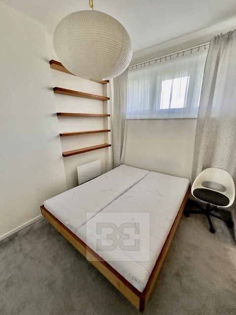 7CCE492A-0431-4BE3-B068-9D183727FAAA