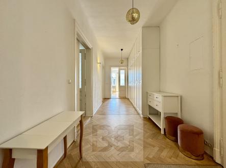 Pronájem bytu, 3+1, 125 m²