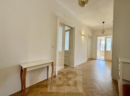 Pronájem bytu, 3+1, 125 m²