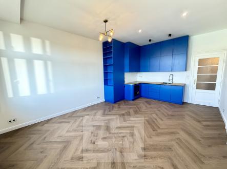 Pronájem bytu, 3+kk, 95 m²