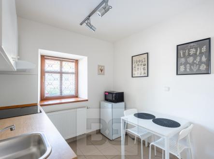 Pronájem bytu, 1+1, 27 m²