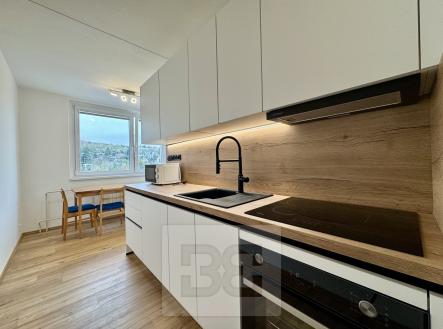 Pronájem bytu, 2+1, 55 m²