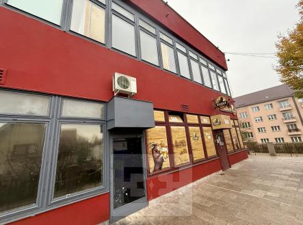 Pronájem obchodní prostor, 150 m²