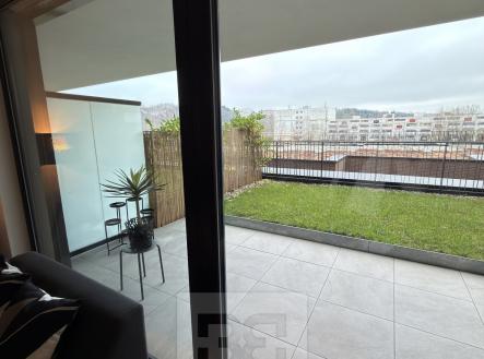 Pronájem bytu, 2+kk, 63 m²