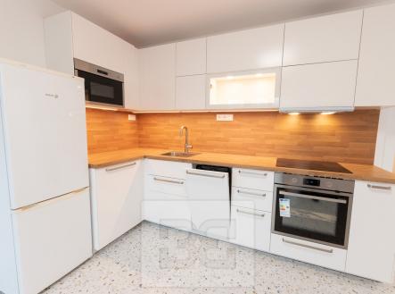 Pronájem bytu, 2+kk, 41 m²