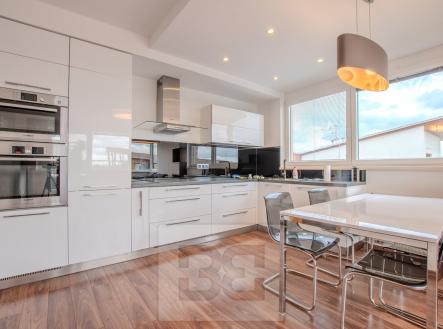 Pronájem bytu, 3+kk, 70 m²