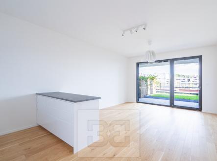 Pronájem bytu, 2+kk, 63 m²