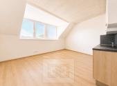 Pronájem bytu, 1+kk, 38 m²