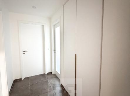 Pronájem bytu, 2+kk, 58 m²