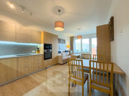 Pronájem bytu, 3+kk, 70 m²