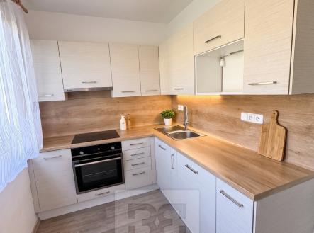 Pronájem bytu, 3+1, 87 m²