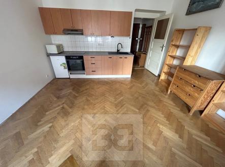 Pronájem bytu, 1+kk, 28 m²