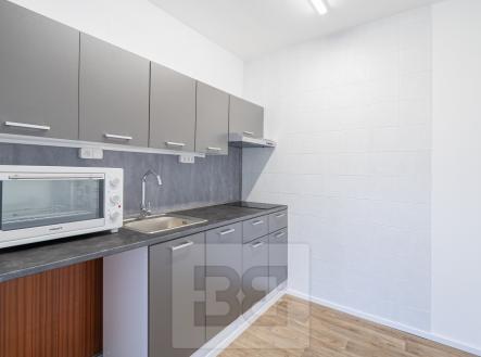 Pronájem bytu, 1+kk, 33 m²