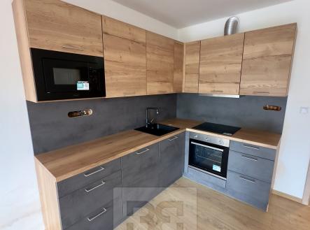 Pronájem bytu, 1+kk, 45 m²