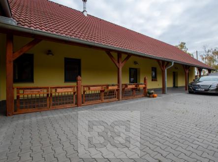 Pronájem domu/vily, 140 m²