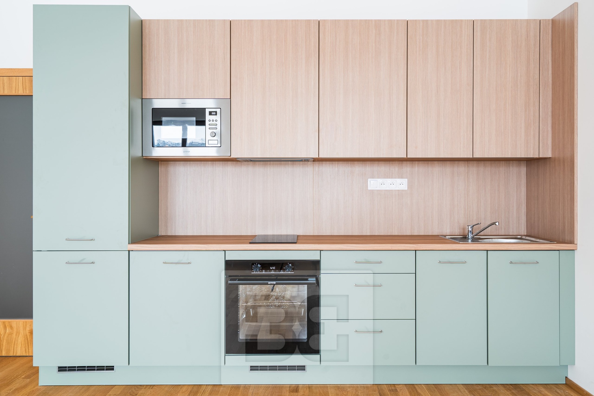 Pronájem bytu 1+kk 42 m², Praha - Smíchov