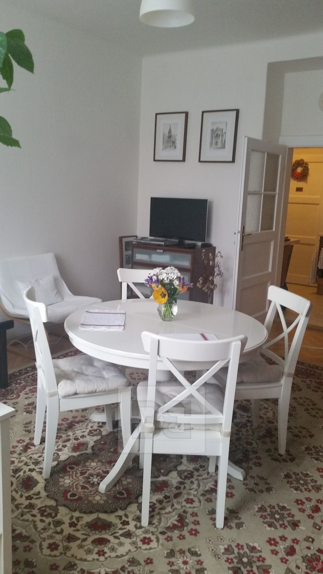 Pronájem bytu 2+1 50 m², Praha - Holešovice