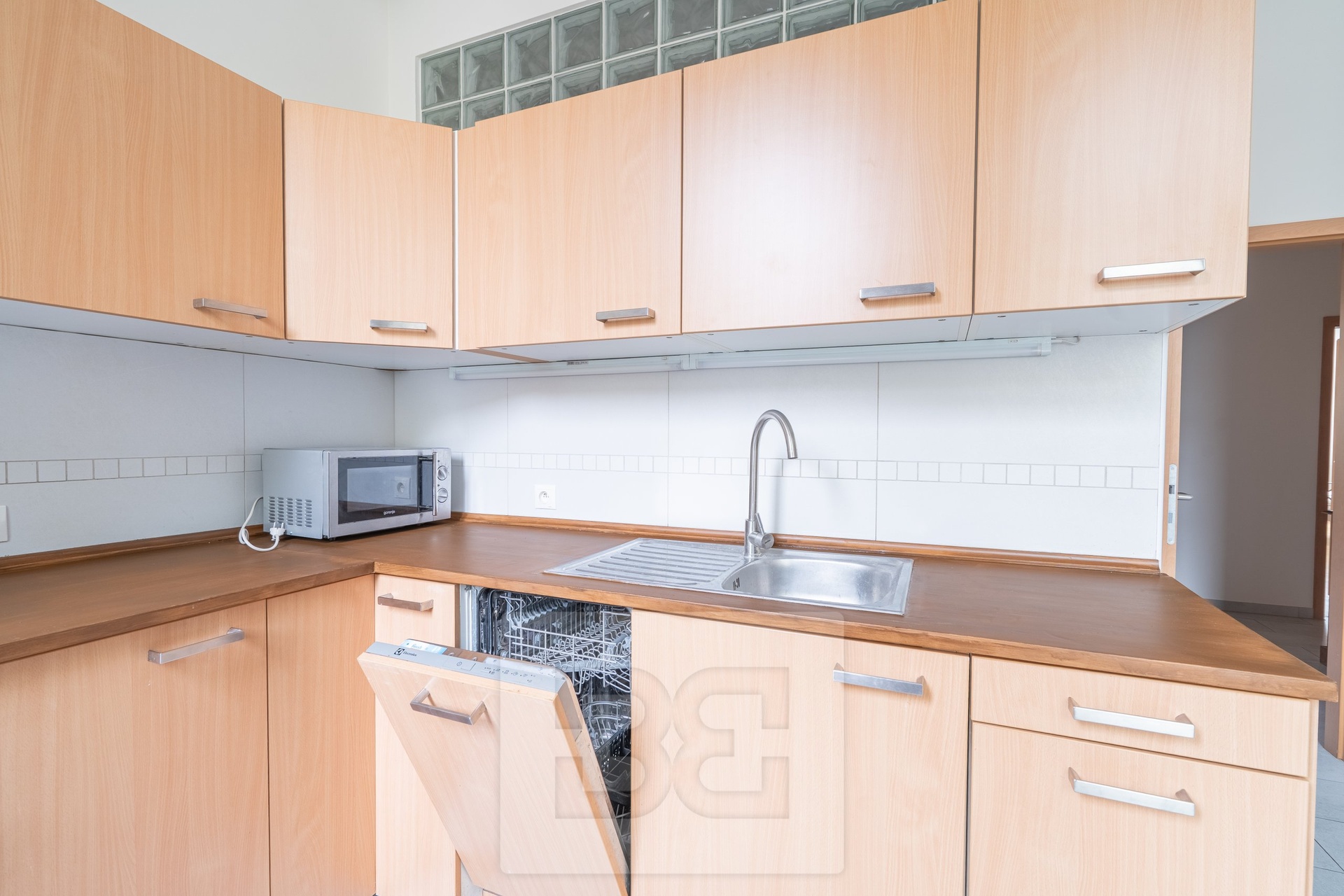 Pronájem bytu 2+1 79 m², Praha - Hradčany