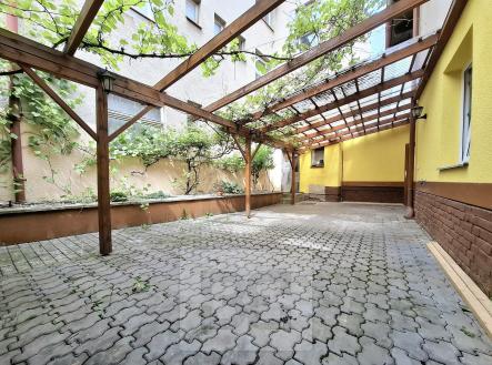 Pronájem bytu, 1+kk, 70 m²