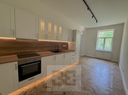 Pronájem bytu, 2+kk, 44 m²