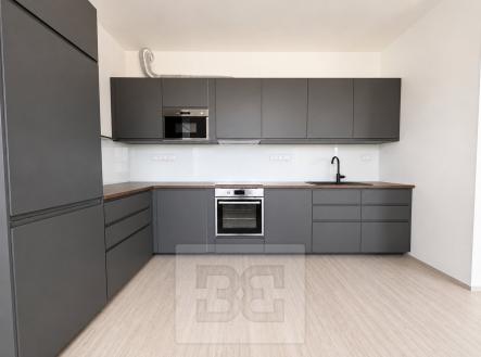Pronájem bytu, 3+kk, 90 m²