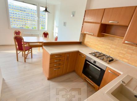 Pronájem bytu, 3+kk, 80 m²