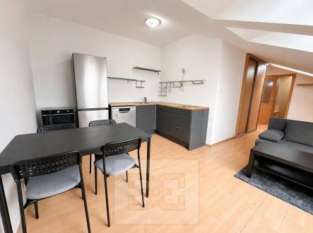 Pronájem bytu, 2+kk, 51 m²