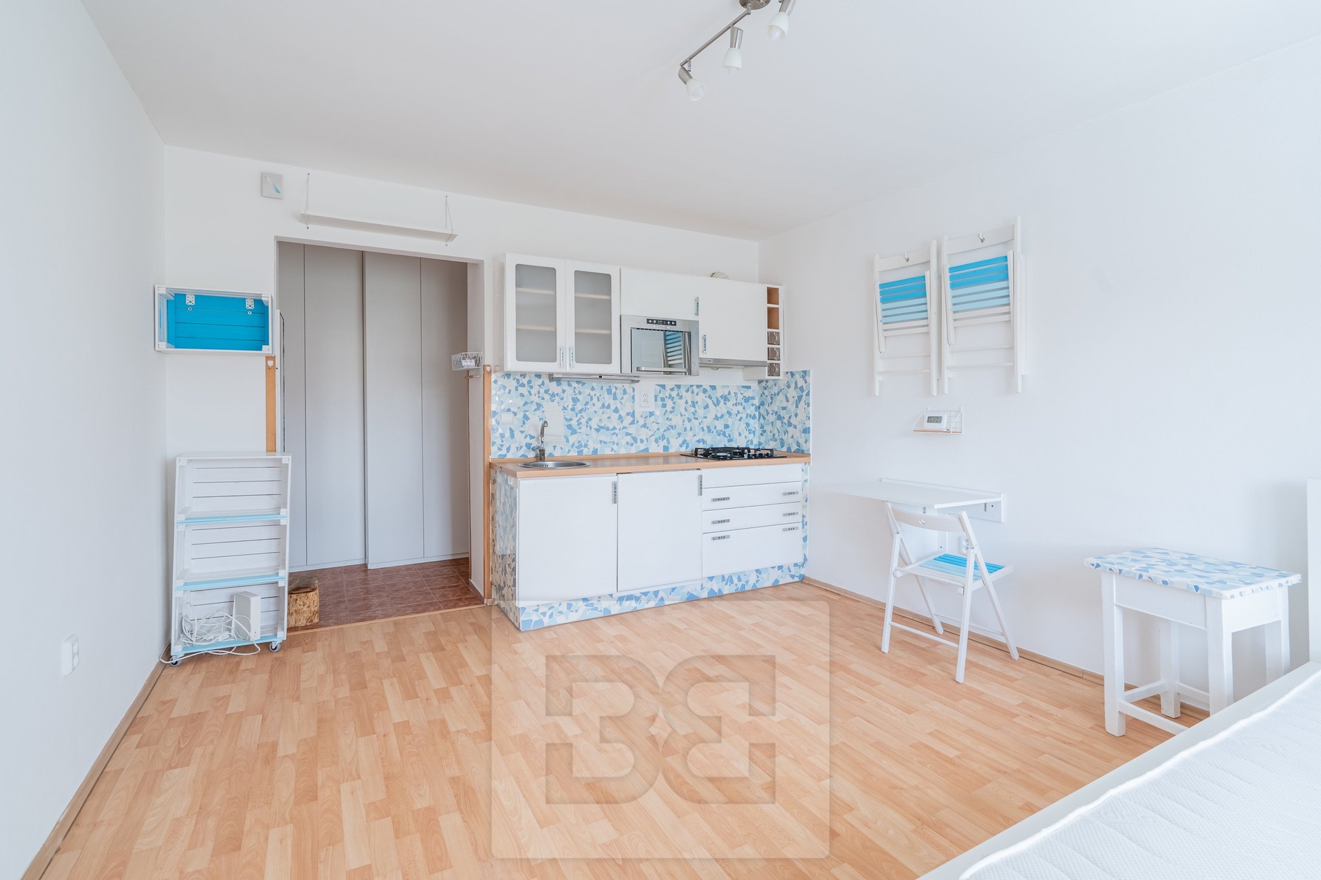 Pronájem bytu 1+kk 25 m², Praha - Strašnice