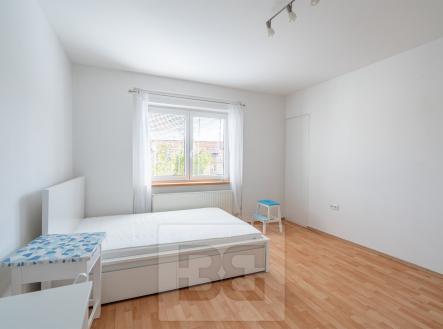 Pronájem bytu, 1+kk, 25 m²