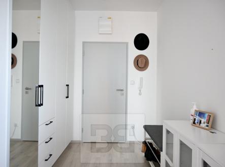 Pronájem bytu, 1+kk, 40 m²