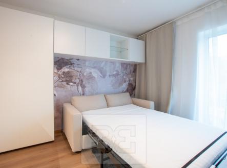 Pronájem bytu, 1+kk, 22 m²