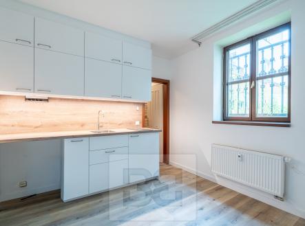 Pronájem bytu, 1+kk, 14 m² obrázek