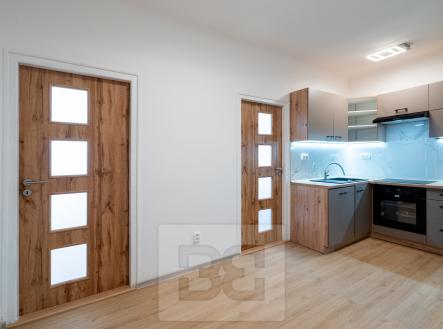 Pronájem bytu, 2+1, 63 m²