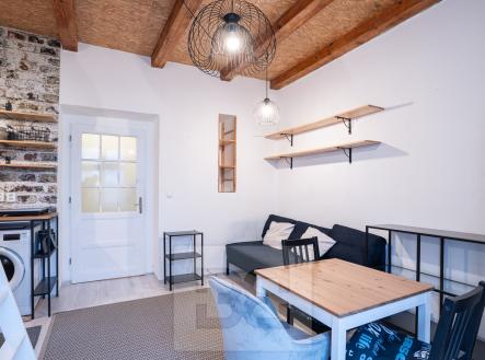 Pronájem bytu, 1+kk, 28 m²