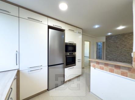 Pronájem bytu, 2+1, 71 m²
