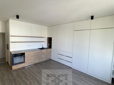 Pronájem bytu, 1+kk, 35 m²