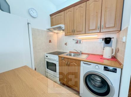 Pronájem bytu, 1+kk, 24 m²