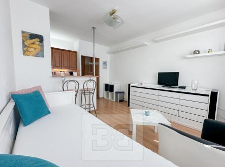 Pronájem bytu, 1+kk, 24 m²