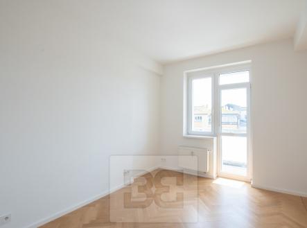 Pronájem bytu, 3+kk, 70 m²