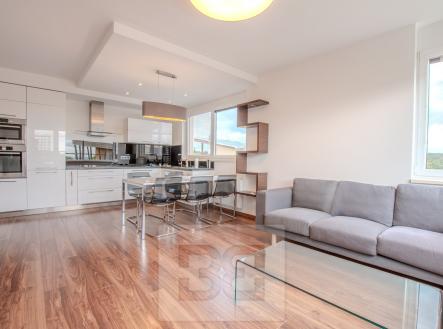 Pronájem bytu, 3+kk, 70 m²