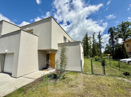 Pronájem domu/vily, 181 m²