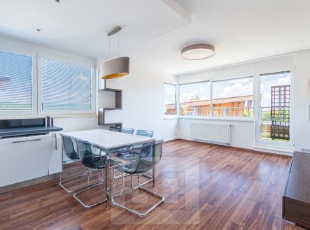 Pronájem bytu, 3+kk, 70 m²