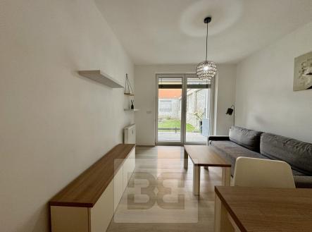 Pronájem bytu, 1+kk, 40 m²