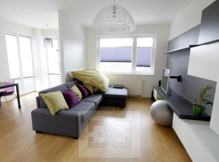Pronájem bytu, 2+kk, 59 m²